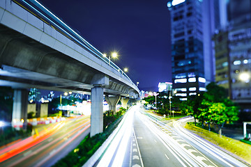 Image showing Traffic in city at night