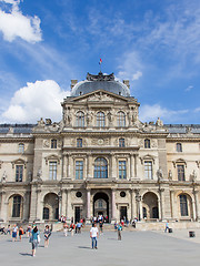 Image showing PARIS - JULY 28, 2013. Tourists enjoy the weather at the Louvre 