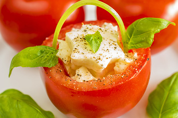 Image showing tomato basket with mozarella