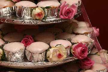 Image showing Pink cupcakes
