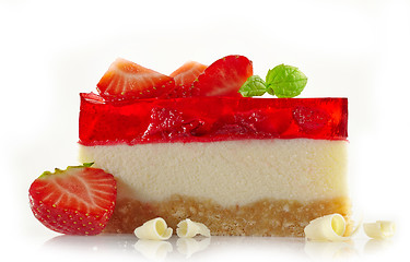 Image showing Strawberry cheesecake with fresh berries and white chocolate