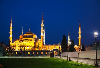 Image showing Sultan Ahmed Mosque (Blue Mosque) in Istanbul