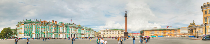 Image showing The Alexander Column at Palace (Dvortsovaya) Square in St. Peter