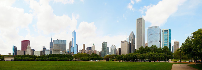 Image showing Downtown Chicago, IL on the sunny day