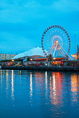 Image showing Navy Pier in Chicago at night time