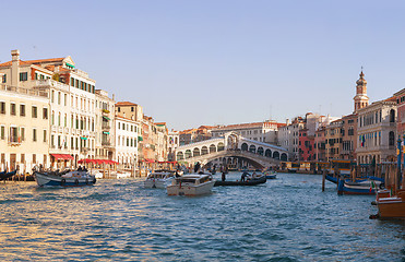 Image showing Rialto Bridge (Ponte Di Rialto) in Venice, Italy on a sunny day