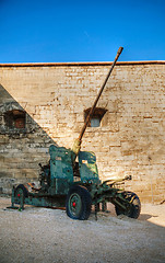 Image showing Old howitzer from WWII time at a fort