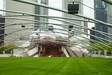 Image showing Jay Pritzker Pavilion in Millennium Park in Chicago