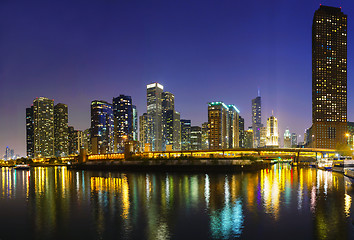 Image showing Downtown Chicago, IL in the night