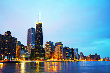 Image showing Downtown Chicago, IL at sunset