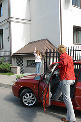 Image showing Journey to families on car