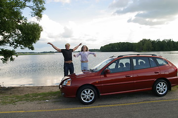 Image showing Journey to families on car