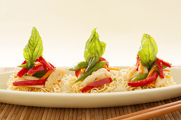 Image showing Chicken On Noodles