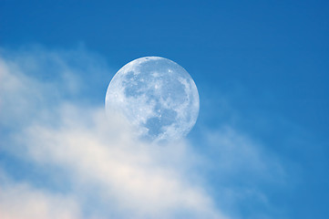 Image showing full moon in daylight