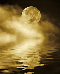 Image showing full moon at night