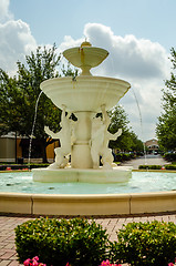 Image showing three lions fountain