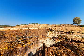 Image showing Earth dam wall with an empty dam