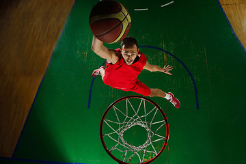 Image showing basketball player in action