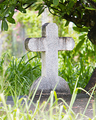 Image showing Cross on tombstone