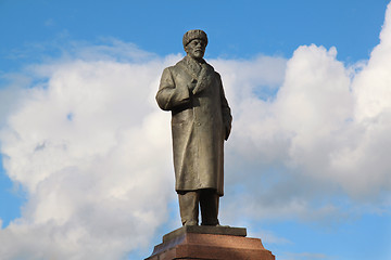 Image showing Monument to Lenin in Rybinsk