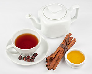 Image showing berries  tea