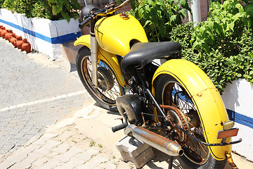 Image showing Yellow Bike