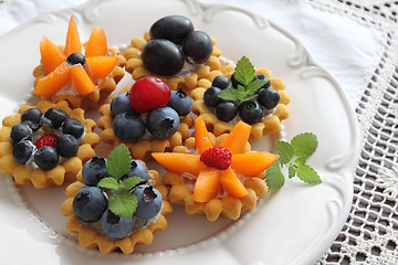 Image showing Fruit tarts