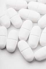 Image showing White pills