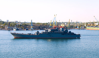 Image showing Russian warship in the Bay