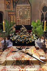 Image showing The crucifix in front of God's tomb, was exhibited on Holy Saturday and prepared for veneration in the Zagreb Cathedral