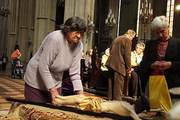 Image showing On Holy Saturday, people pray in front of God's tomb in the Zagreb Cathedral