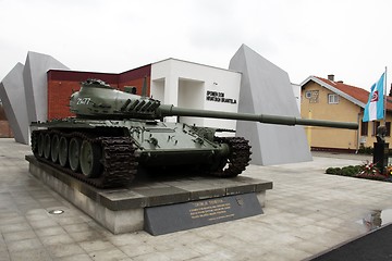 Image showing Heavy tank T-80 in Vukovar, Croatia - leftover after civil war