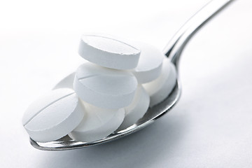 Image showing Calcium tablets