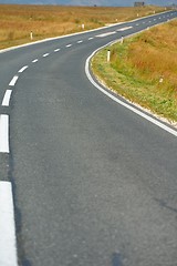 Image showing road through the green field