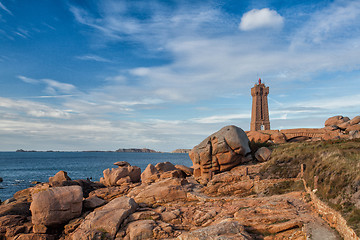 Image showing Old lighthouse on the impressive coast in Brittany