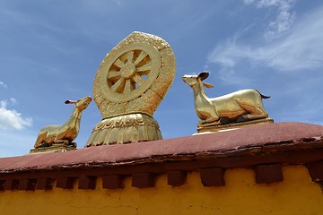 Image showing Golden roof of a lamasery in Tibet