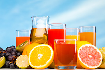 Image showing glasses of juice, fruits