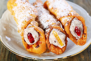 Image showing Rolls with ricotta cream.