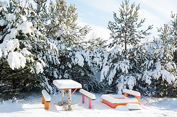Image showing benches with table in the snow