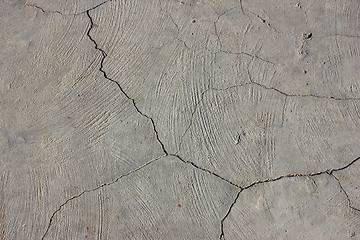 Image showing cement wall with crack