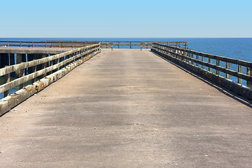 Image showing Path to the sea