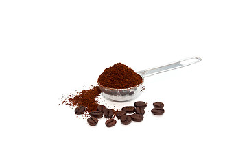 Image showing Coffee beans and grounded coffee