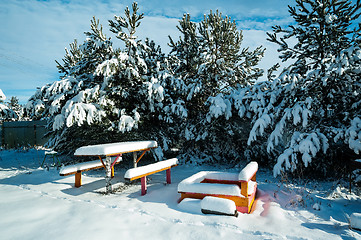 Image showing benches with table in the snow