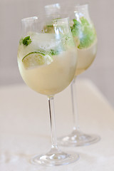 Image showing hugo prosecco elderflower soda ice summer drink 