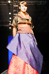 Image showing Asian model on the catwalk in traditional South Korean dress (ha