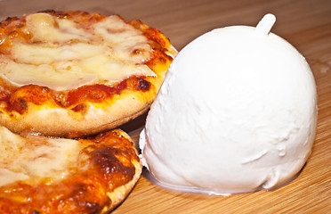 Image showing mini pizza with mozzarella