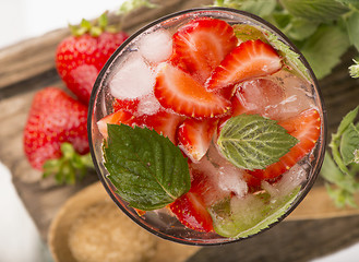 Image showing mojito strawberry cocktails,  strawberry, mint leaves