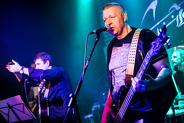 Image showing Band performs on stage