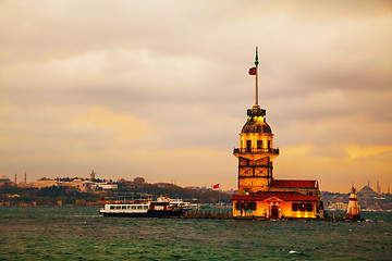 Image showing Maiden's island in Istanbul, Turkey