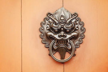 Image showing lion door knob